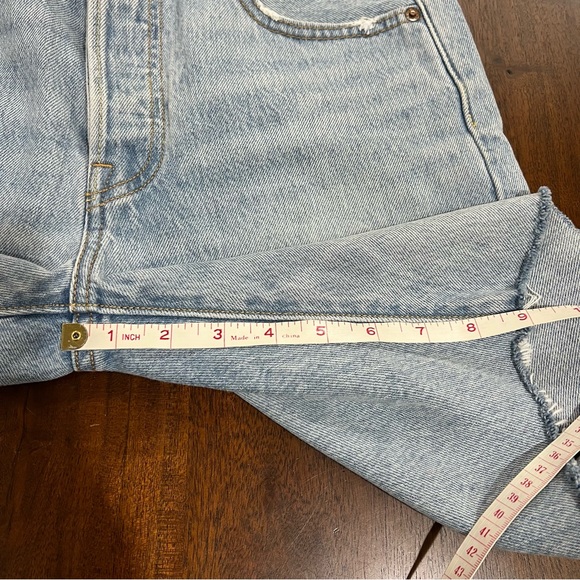 Levi’s Premium 501 Slouch Short in Slouch Around Size 25 - Picture 10 of 10